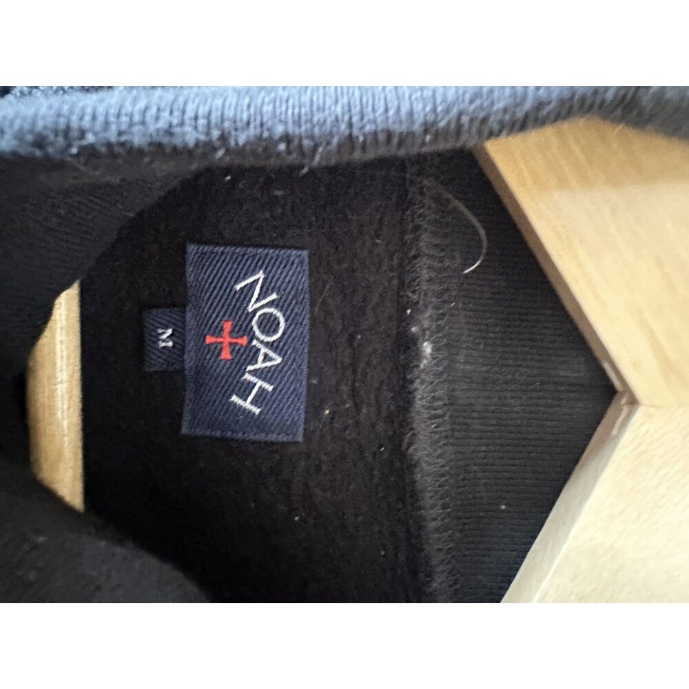 Noah Ribbed Mockneck - Picture 3 of 3
